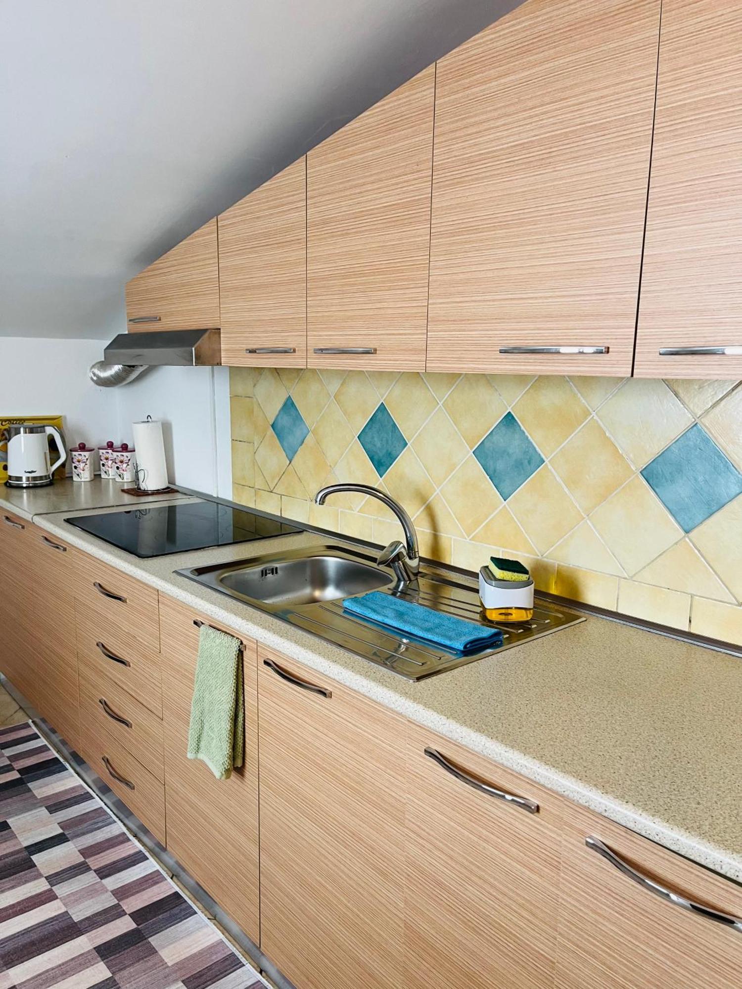 Iljazi'S Apartaments Vlorë エクステリア 写真