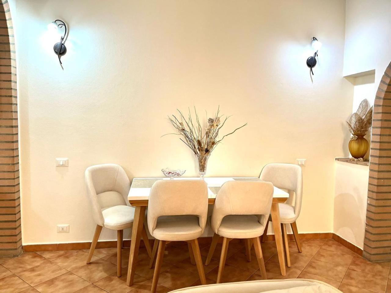 Iljazi'S Apartaments Vlorë エクステリア 写真