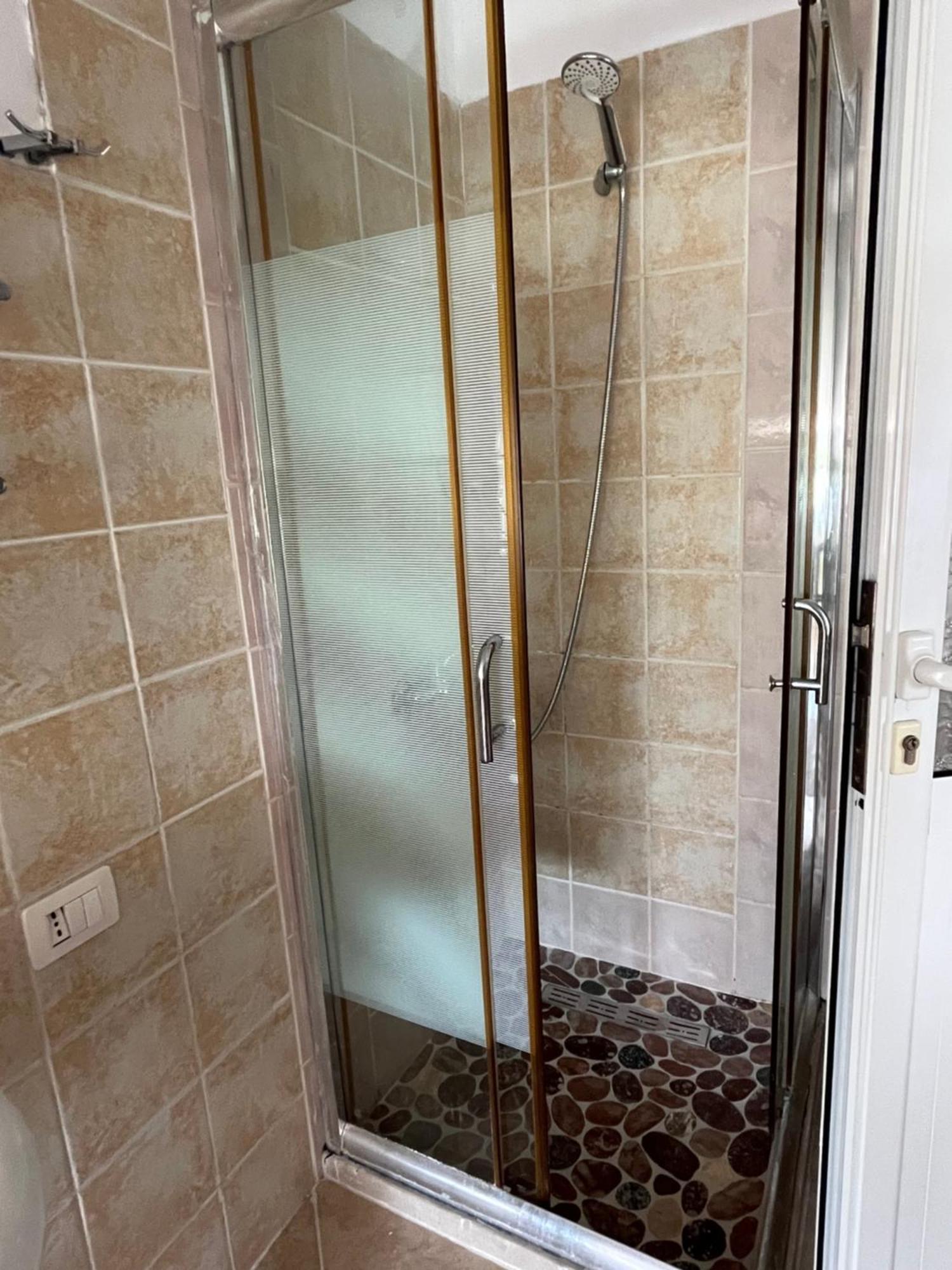 Iljazi'S Apartaments Vlorë エクステリア 写真