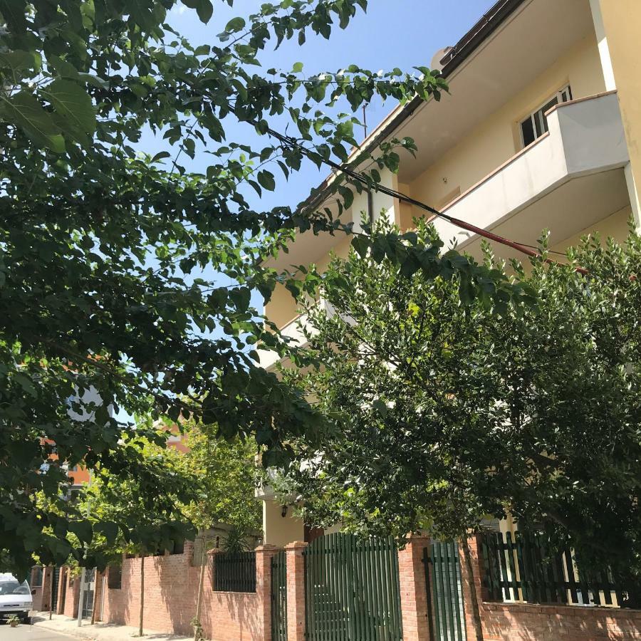 Iljazi'S Apartaments Vlorë エクステリア 写真