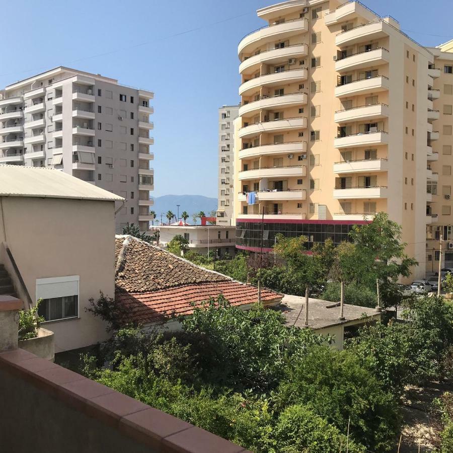 Iljazi'S Apartaments Vlorë エクステリア 写真